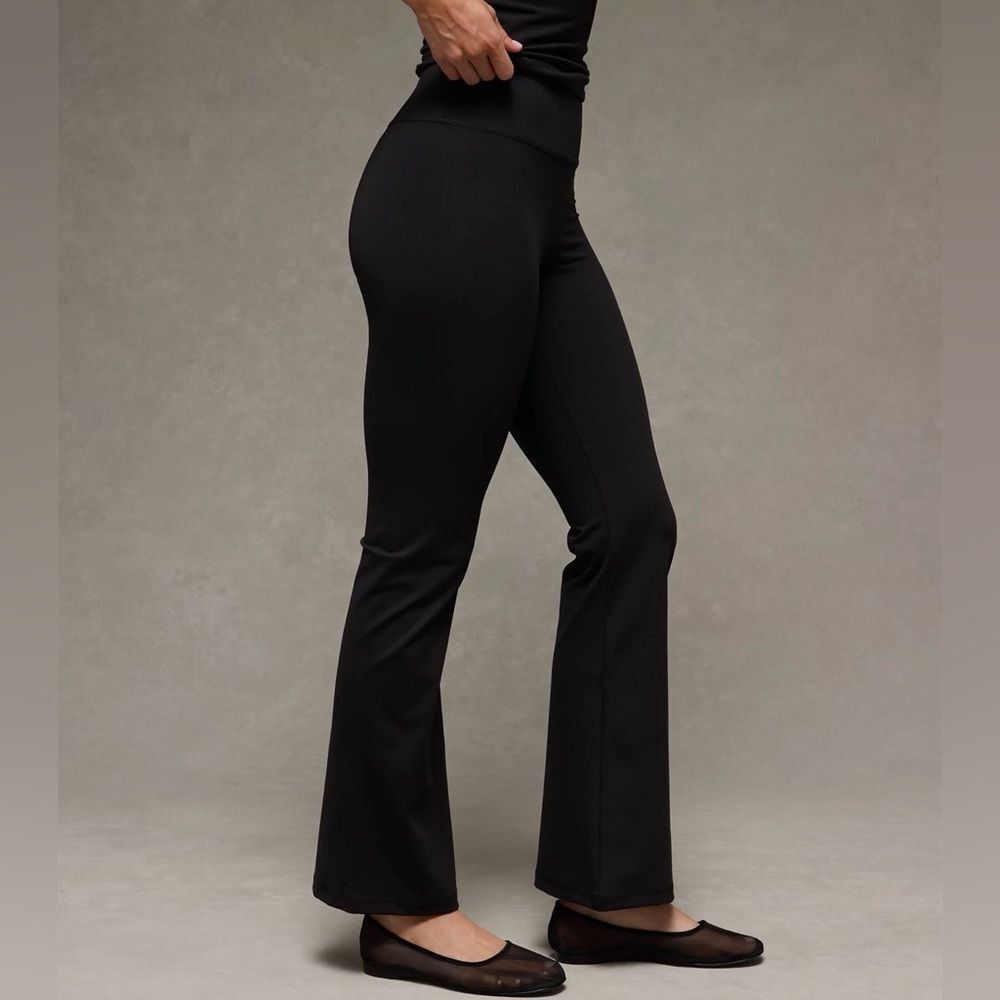 American Eagle The Everything Flare Black High Rise Leggings Womens XS